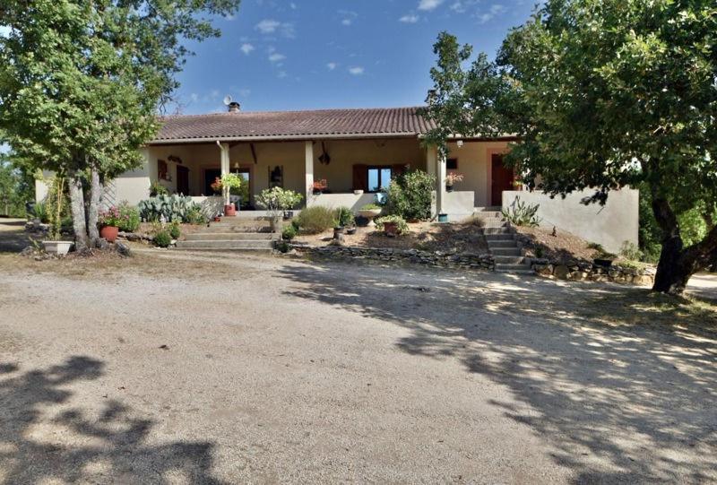 Chez Fanny - Les Tuileries - Gîte 1-4 pers. avec jardin privatif - proche Cahors Le Montat Extérieur photo