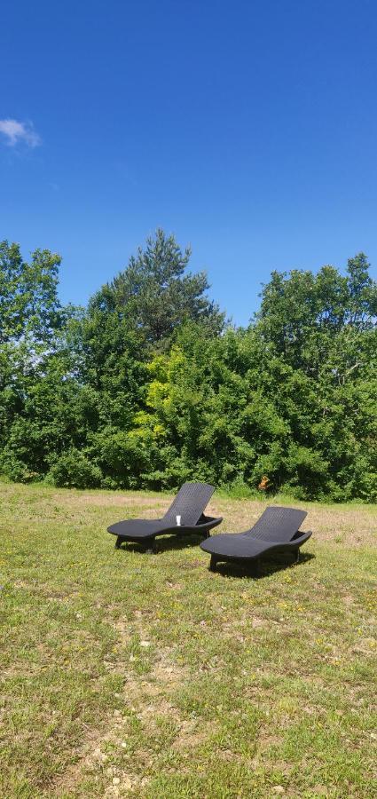 Chez Fanny - Les Tuileries - Gîte 1-4 pers. avec jardin privatif - proche Cahors Le Montat Extérieur photo